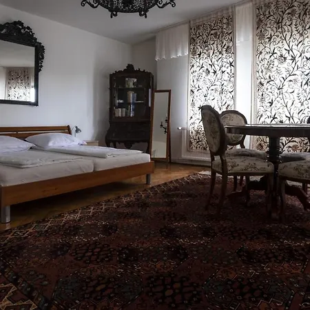 Bed & Breakfast Casa Roth 3*