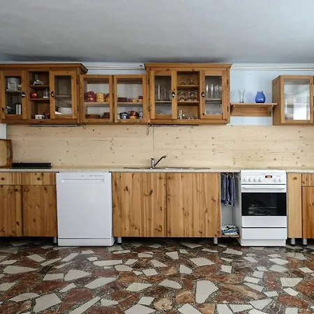 Casa Roth 3*